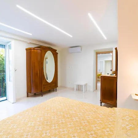 Holiday home Alle 6 Palme
